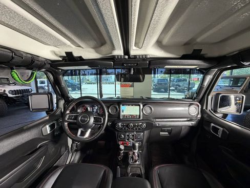 Used 2021 Jeep Gladiator Rubicon AWD/4WD image 27