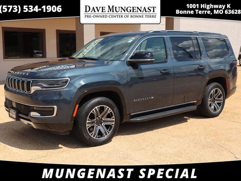 Used 2024 Jeep Wagoneer Series II AWD/4WD image 1