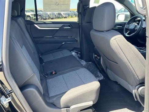 New 2025 GMC Acadia Elevation image 25