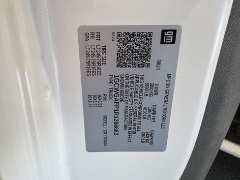 Used 2024 Chevrolet Express 2500 w/ Driver Convenience Package RWD image 22
