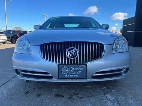 Used 2011 Buick Lucerne CXL w/ Driver Confidence Package image 3