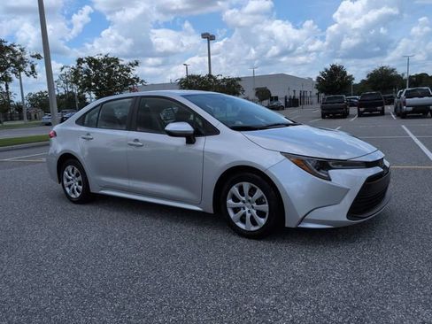 Certified 2023 Toyota Corolla LE FWD image 2
