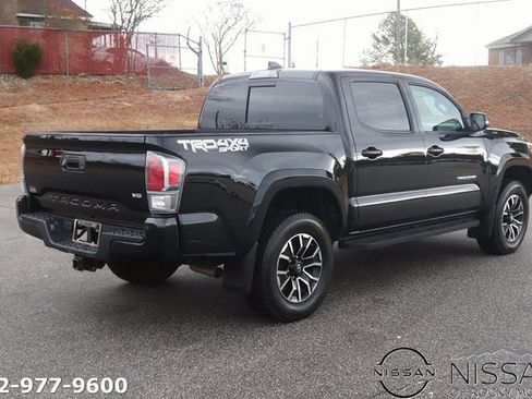 Used 2020 Toyota Tacoma TRD Sport image 7