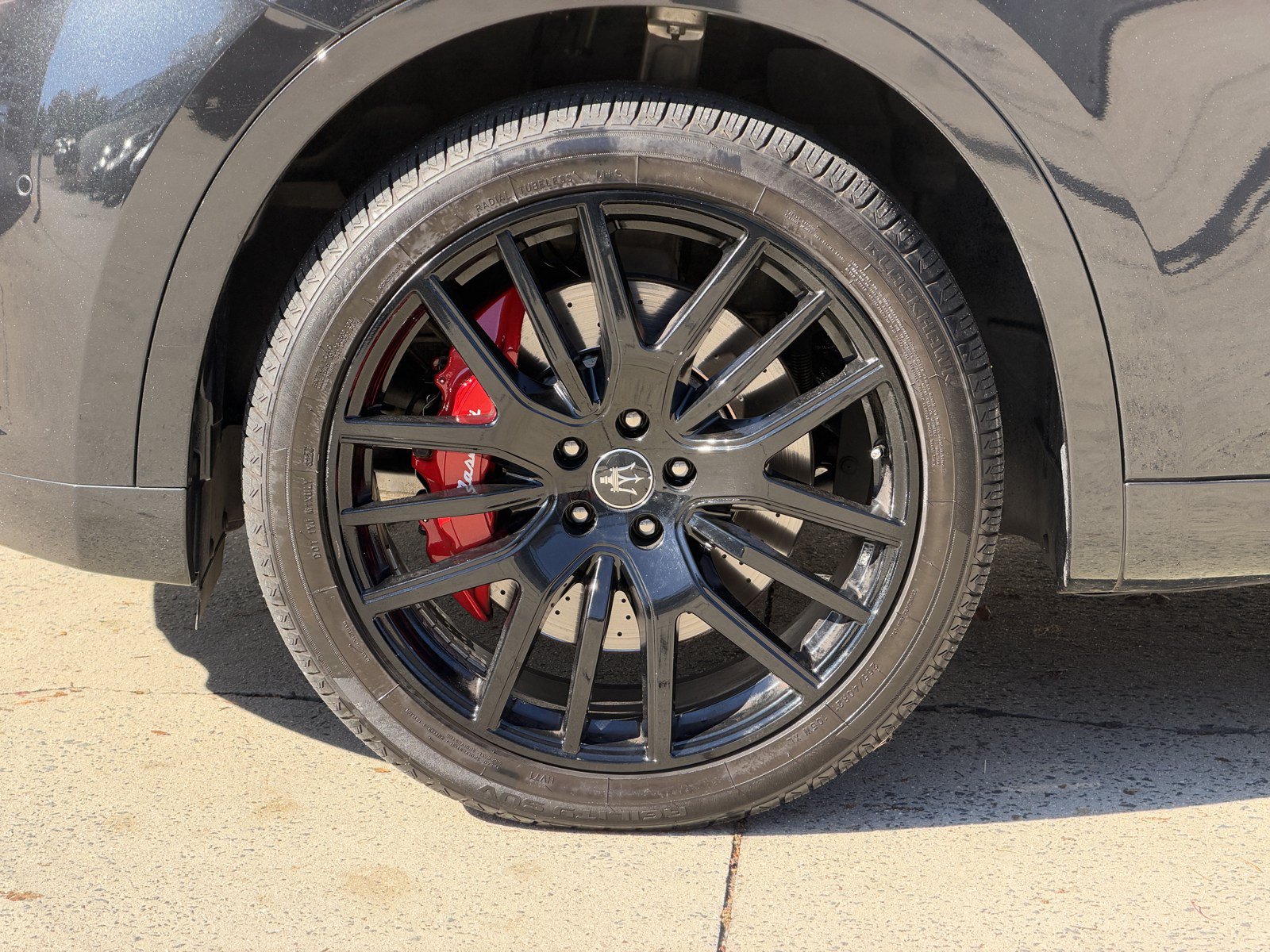 Used 2021 Maserati Levante S AWD/4WD image 9