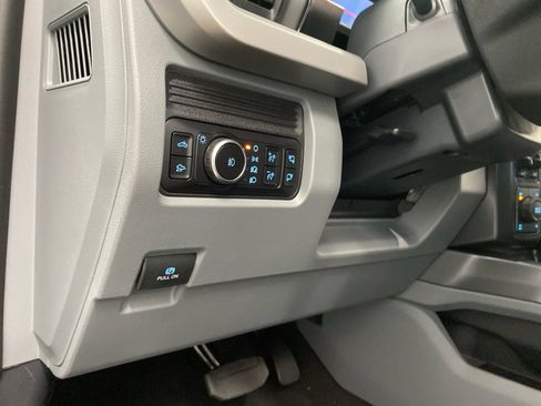 New 2026 Ford F350 XLT w/ XLT Premium Package AWD/4WD image 18