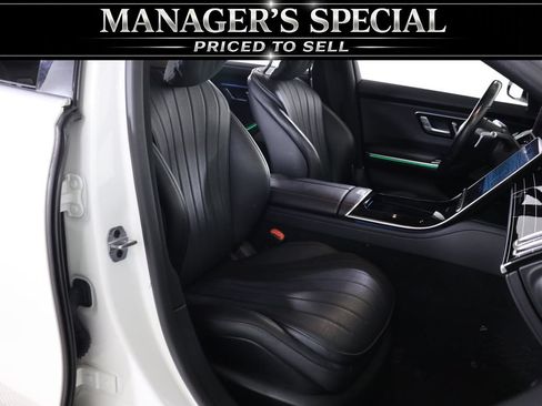 Used 2022 Mercedes-Benz S 500 4MATIC w/ AMG Line Package image 59