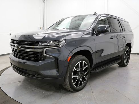 Used 2022 Chevrolet Tahoe RST w/ Luxury Package image 3