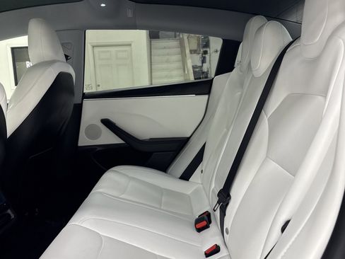 Used 2025 Tesla Model 3 Long Range image 12