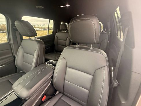 Used 2024 Chevrolet Traverse LT image 22