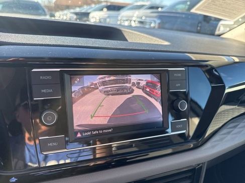 Used 2024 Volkswagen Taos S image 18