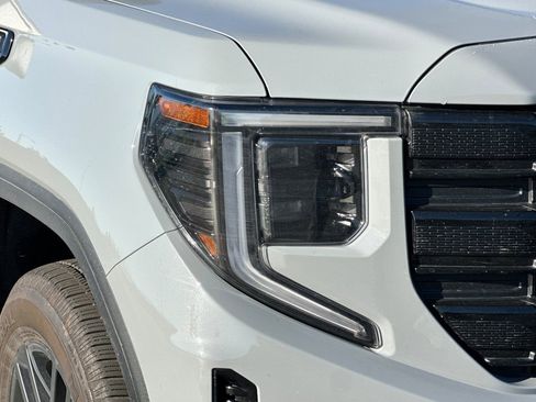Used 2024 GMC Sierra 1500 Elevation image 46