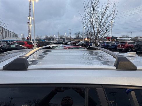 Used 2023 Toyota Highlander XLE image 16