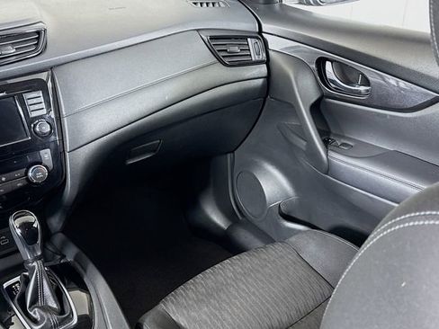 Certified 2018 Nissan Rogue SV image 23