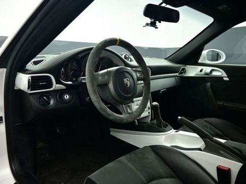Used 2007 Porsche 911 GT3 RS image 34