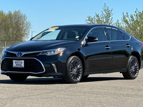 Used 2018 Toyota Avalon Touring w/ Carpet Mat Package image 7