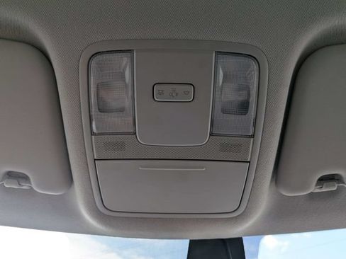 Used 2025 Kia Soul LX FWD image 23