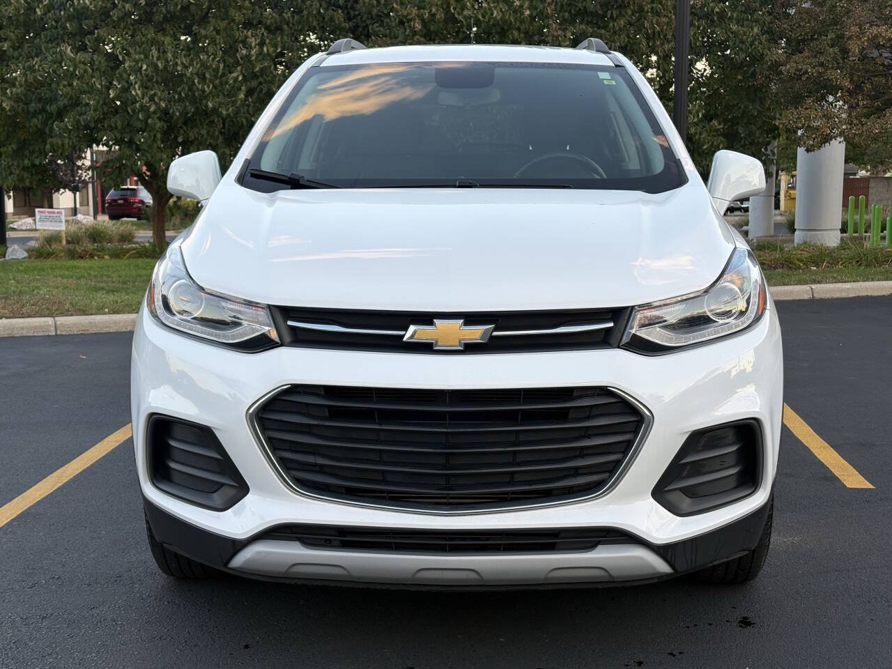 Used 2019 Chevrolet Trax LT AWD/4WD image 2