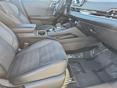 Used 2024 Mitsubishi Outlander SE image 23