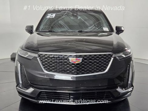 Used 2024 Cadillac XT6 Premium Luxury w/ Technology Package FWD image 8