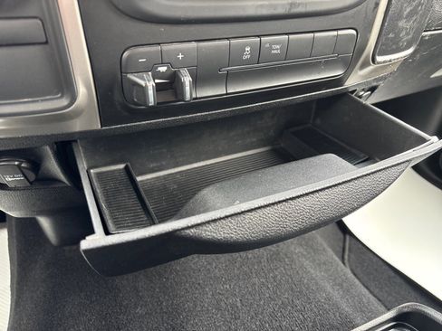 Used 2018 RAM 2500 SLT image 38