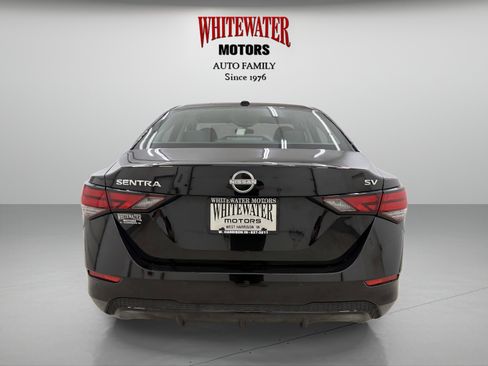 Used 2024 Nissan Sentra SV image 3