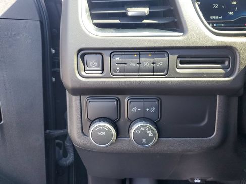 Used 2022 Chevrolet Tahoe LT RWD image 28