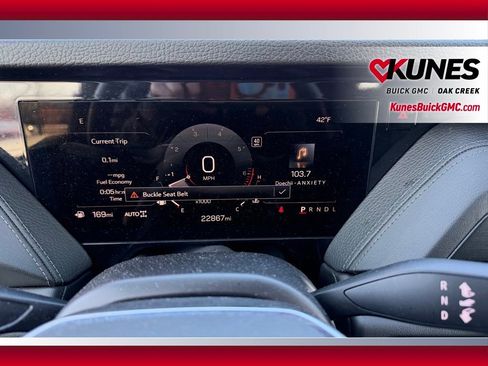 Used 2025 GMC Yukon Denali AWD/4WD image 19