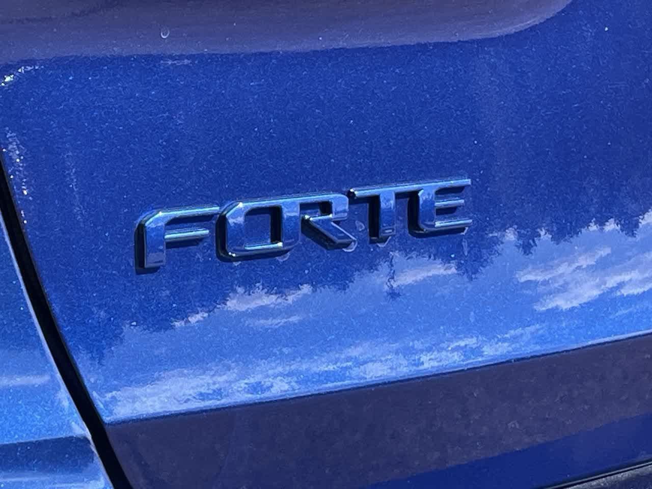 Used 2018 Kia Forte S FWD image 32