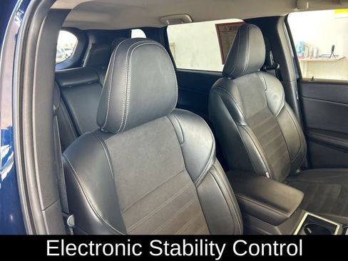 Used 2024 Mitsubishi Outlander SE Black Edition AWD/4WD image 23