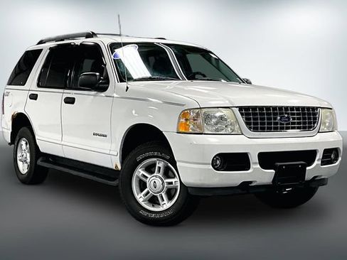 Used 2005 Ford Explorer XLT AWD/4WD image 1
