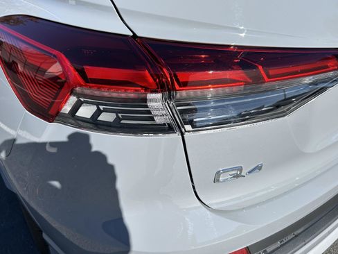 Certified 2025 Audi Q4 e-tron Premium Plus image 9