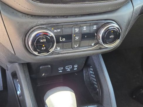 Certified 2023 Chevrolet TrailBlazer LT w/ Convenience Package FWD image 22