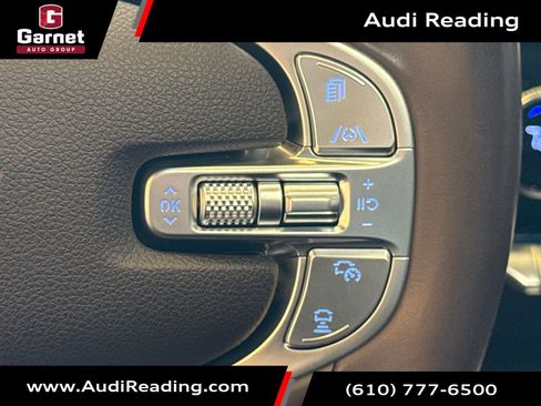 Used 2022 Genesis GV70 2.5T w/ Advanced Package image 26