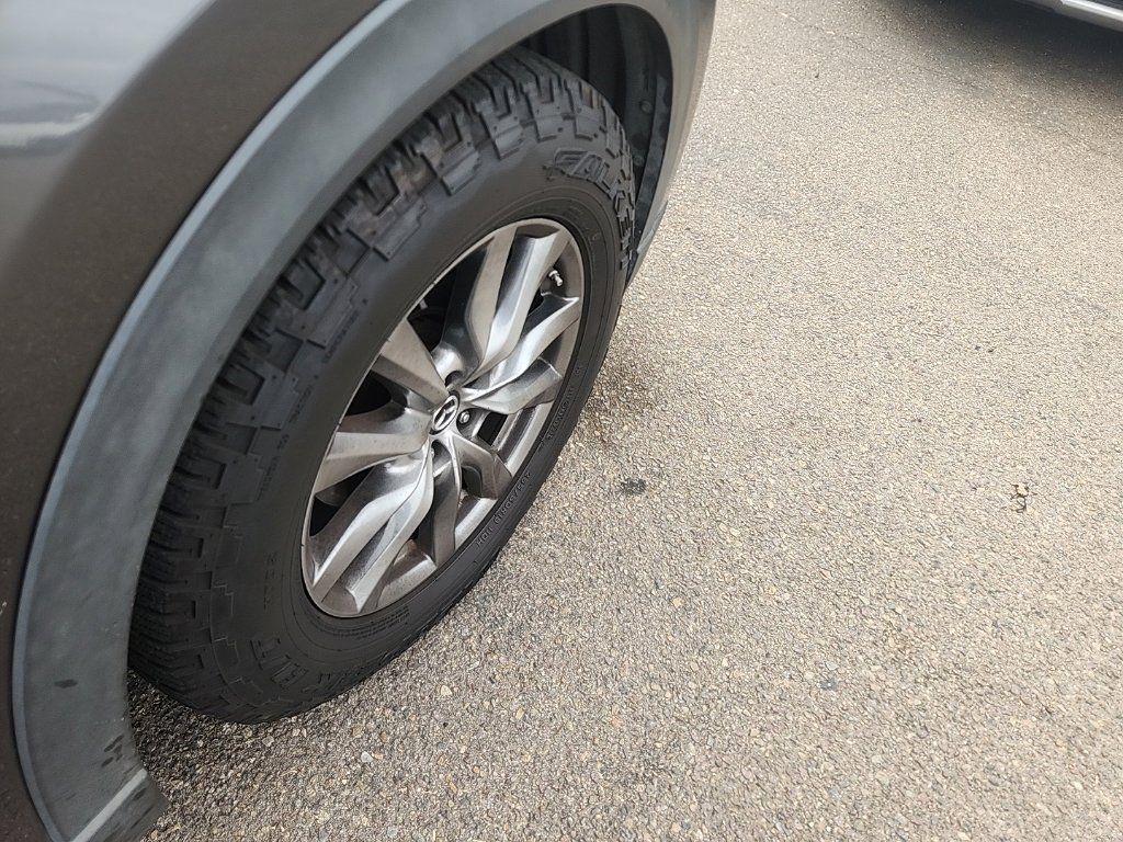 Used 2019 MAZDA CX-9 Touring w/ Touring Premium Package FWD image 16
