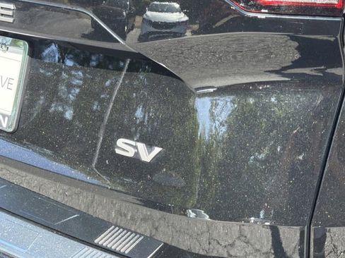Used 2024 Nissan Rogue SV w/ SV Premium Package image 26