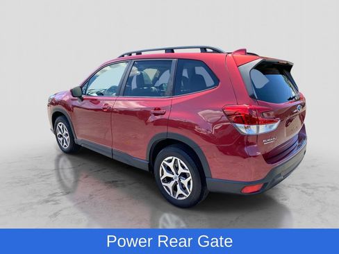 Used 2023 Subaru Forester Premium AWD/4WD image 3