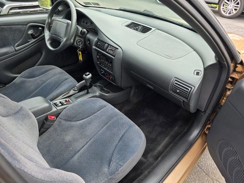 Used 2000 Chevrolet Cavalier LS w/ Preferred Equipment Group 2 FWD image 25