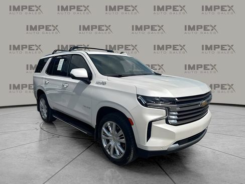Used 2024 Chevrolet Tahoe High Country w/ Advanced Technology Package AWD/4WD image 4