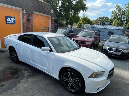 Used 2014 Dodge Charger R/T image 8
