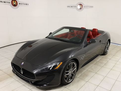 Used 2017 Maserati GranTurismo Sport RWD image 35