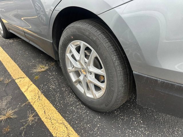 Used 2024 Chevrolet Equinox LT FWD image 14