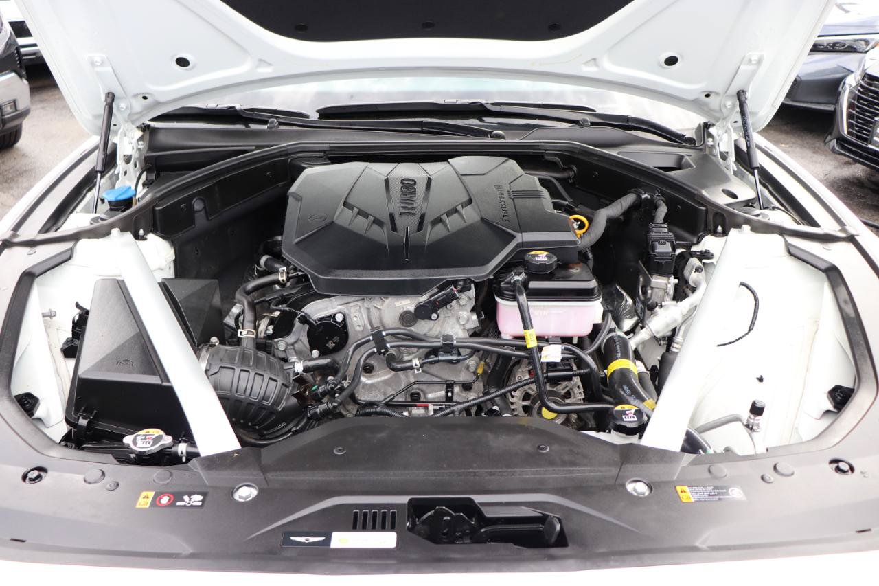 Used 2025 Genesis G70 2.5T AWD/4WD image 49