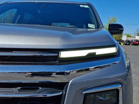 New 2026 Chevrolet Traverse LT w/ Driver Confidence Package FWD image 8