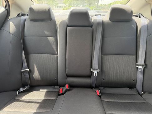 Used 2025 Nissan Altima 2.5 SV FWD image 39