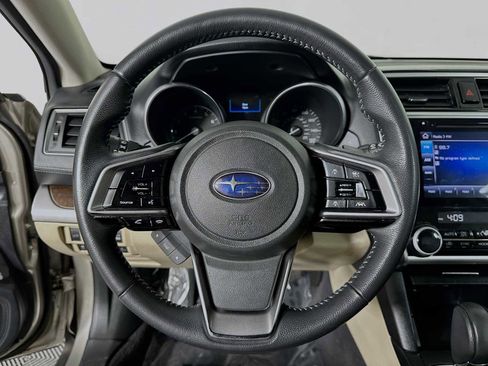 Used 2018 Subaru Outback 3.6R Limited image 11