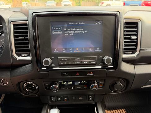 Used 2023 Nissan Frontier SV w/ Technology Package AWD/4WD image 16