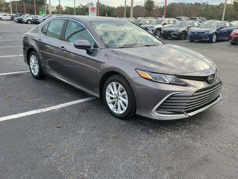 Used 2024 Toyota Camry LE image 2