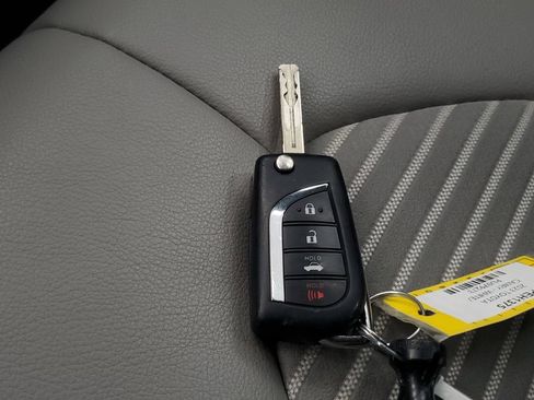 Used 2023 Toyota Camry SE FWD image 26