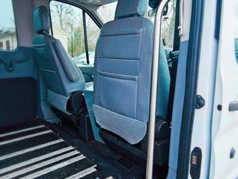 Used 2018 Ford Transit 150 XL image 14