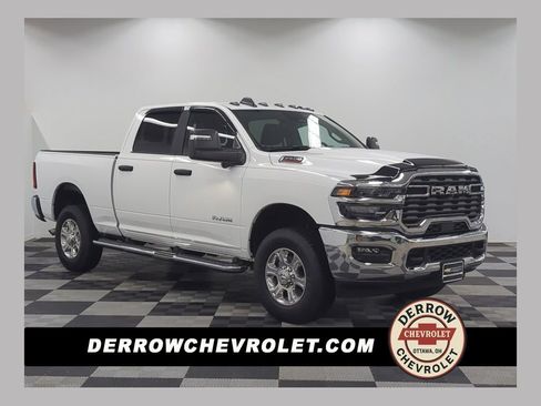 Used 2025 RAM 2500 Big Horn AWD/4WD image 1